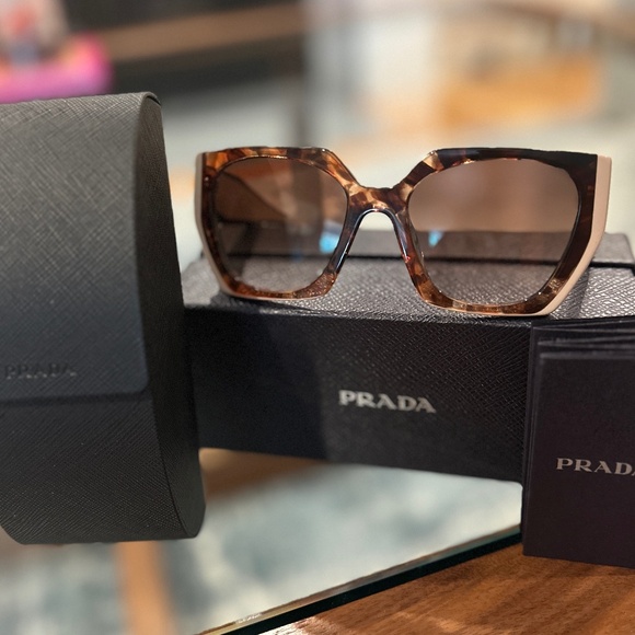 New Prada sunglasses - Picture 1 of 6